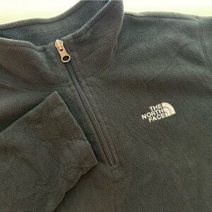 The North Face Boys Black Fleece Quarter Zip Pullover L (14/16)